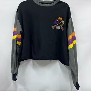 Spirit Disney Hocus Pocus xl Black Gray long sleeve cropped embroidered Sweater